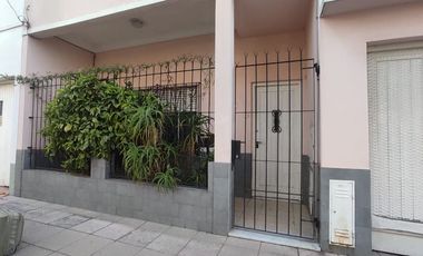 Casa para 2 Familias en venta en Sarandi Oeste