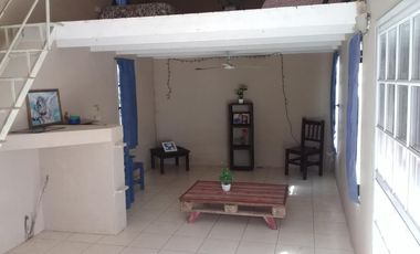 EXCELENTE CASA EN 2 PLANTAS