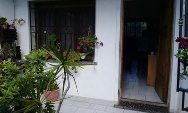 EXCELENTE CASA EN 2 PLANTAS