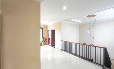 Rumah SHM 14 Menit ke Transpark Juanda Bekasi Dibantu KPR J-36199