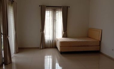 For Rent Town House at Cilandak & Condition Semi Furnished HSE-A0428