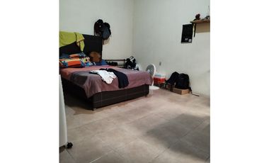 VENTA CASA CON LOCAL COMERCIAL