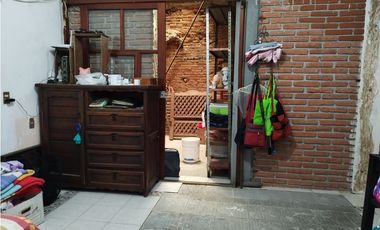 VENTA CASA CON LOCAL COMERCIAL