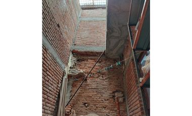 VENTA CASA CON LOCAL COMERCIAL