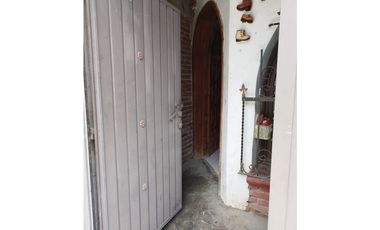 VENTA CASA CON LOCAL COMERCIAL