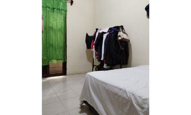 VENTA CASA CON LOCAL COMERCIAL