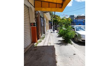 VENTA CASA CON LOCAL COMERCIAL