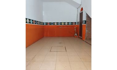 VENTA CASA CON LOCAL COMERCIAL