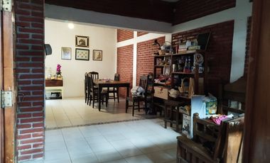 VENTA CASA CON LOCAL COMERCIAL