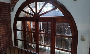 VENTA CASA CON LOCAL COMERCIAL