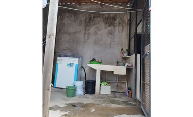 VENTA CASA CON LOCAL COMERCIAL