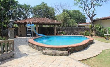 Vendo amplia casa en Las Cumbres *LC-01*