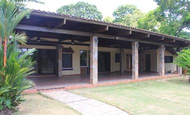 Vendo amplia casa en Las Cumbres *LC-01*