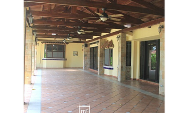 Vendo amplia casa en Las Cumbres *LC-01*