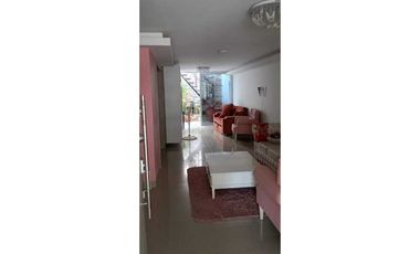 SE VENDE CASA URB DON ALBERTO