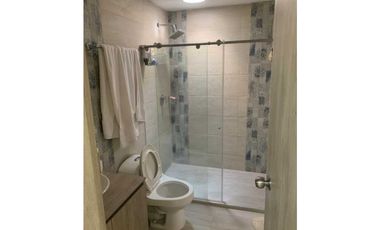 SE VENDE CASA URB DON ALBERTO