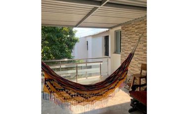 SE VENDE CASA URB DON ALBERTO