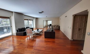 Elgancia y Estilo. Piso 363 m² 4/5 Dormitorios. Gran Ubicación