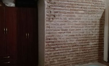 Departamento Tipo Casa en venta en Remedios de Escalada Oeste