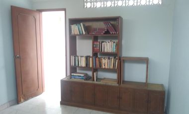 casa en venta en barrio blanco. Cod V10367