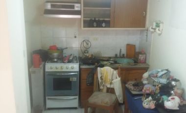 Casa en lote propio 3 amb amplios al frente mas departamento 2 amb al fondo