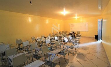 EL ZAPOTE: ESTUPENDO EDIFICIO PARA HOSPITAL O ESCUELA.