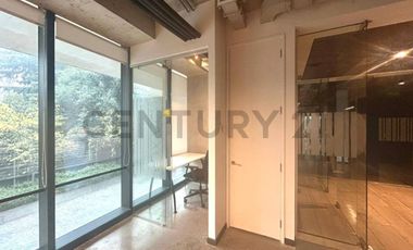 AMPLIA OFICINA EN ARRIENDO EN EXCLUSIVO SECTOR DE LA DEHESA