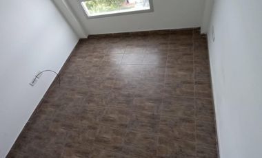 DOS AMBIENTES CONTRA- FRENTE EXCELENTE PROPIEDAD. ANTIGÜEDAD 2 AÑOS