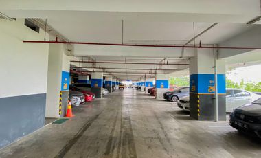Apartemen Collins Boulevard