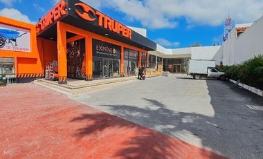 Local Comercial · Avenida Huayacan · 40M2 · Renta · Planta Baja
