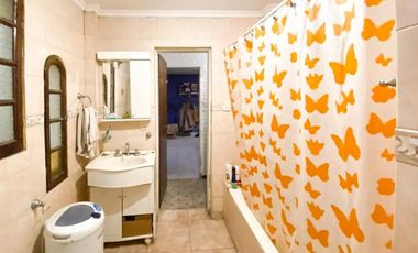 Casa en venta - 2 Dormitorios 1 Baño - Cochera - 825Mts2 - Monte Grande