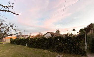 Casa en venta - 2 Dormitorios 1 Baño - Cochera - 825Mts2 - Monte Grande