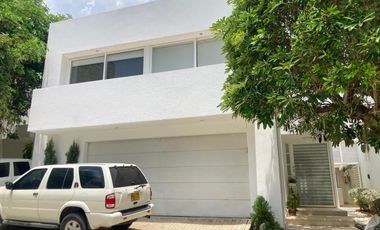 casa condominio en arriendo/venta en la castellana. Cod A106706