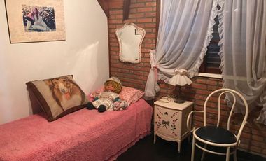 HERMOSO CHALET EN VENTA/ALQUILER EN COUNTRY VENADO 2