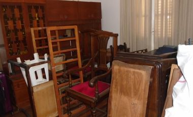 Casa 6amb en esquina en Pasajes de Parque Chacabuco Ideal 2 Flias A RECICLAR