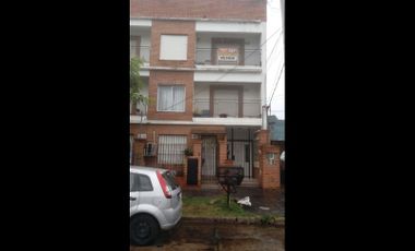 Casa PH en venta en Villa Luzuriaga