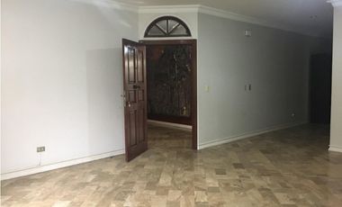 LOS OLIVOS. Av Leopoldo Carrera terreno comercial ideal para proyecto
