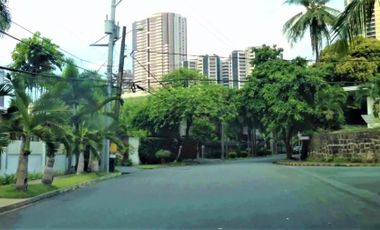 4br with pool for lease in Urdaneta Village Makati City