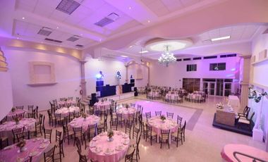 VENTA DE PROPIEDAD CON 2 SALONES DE EVENTOS