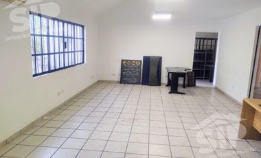 Rento Edificio para Local u Oficina en Col Virreyes Saltillo