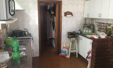 SE VENDE HERMOSO CHALET ZONA CENTRO