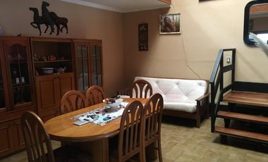 SE VENDE HERMOSO CHALET ZONA CENTRO
