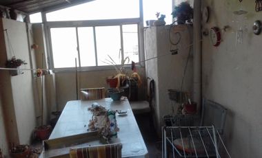 DEPARTAMENTO TIPO CASA EN PLANTA ALTA. 4 AMBIENTES. CON COCHERA