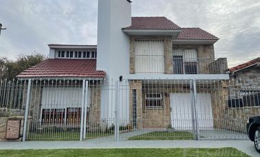 Chalet 4 Ambientes En Venta Zona El Faro - Mar del Plata