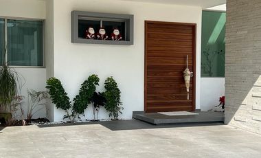 CASA EN VENTA CON RECÁMARA EN PB. FRACC. PASEO DEL PARQUE CON CASA CLUB, GIMNASIO, CANCHAS DEPORTIVAS