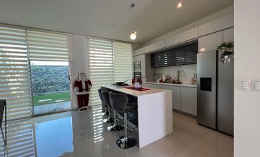 CASA EN VENTA CON RECÁMARA EN PB. FRACC. PASEO DEL PARQUE CON CASA CLUB, GIMNASIO, CANCHAS DEPORTIVAS