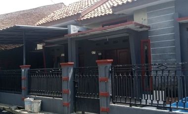 Rumah Siap Huni Lokasi Strategis Sumber Kabupaten Cirebon