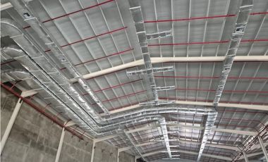 Vía Daule se alquila bodegas 11000 m2 ideal para farmaceuticas