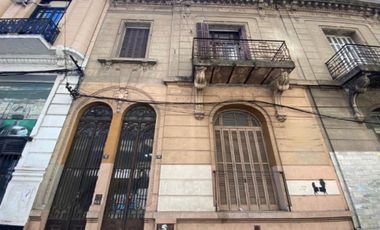 Casa de 6 dormitorios en venta  en el Centro de Rosario