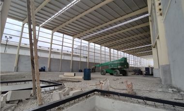 Vía a Daule Complejo con 2200 ㎡ de bodega para alquiler